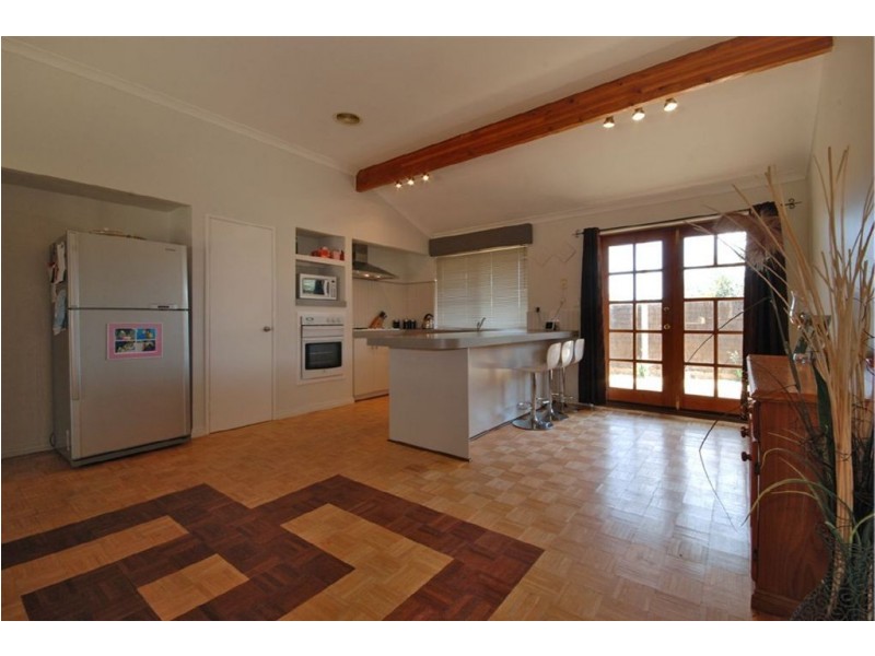 1 Stonehaven Parade, Kinross WA 6028