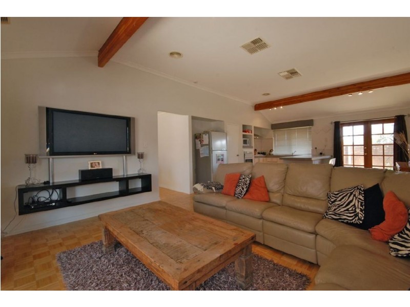 1 Stonehaven Parade, Kinross WA 6028