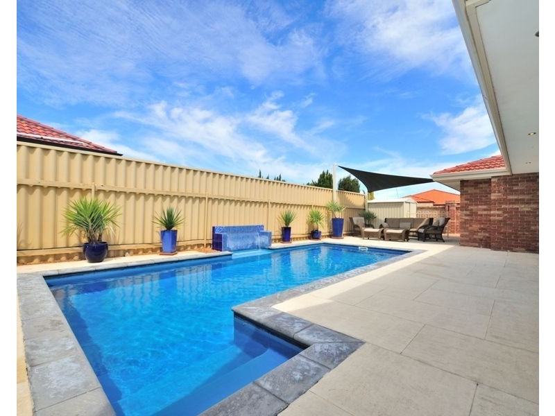 8 Shoalwater Parkway, Iluka WA 6028