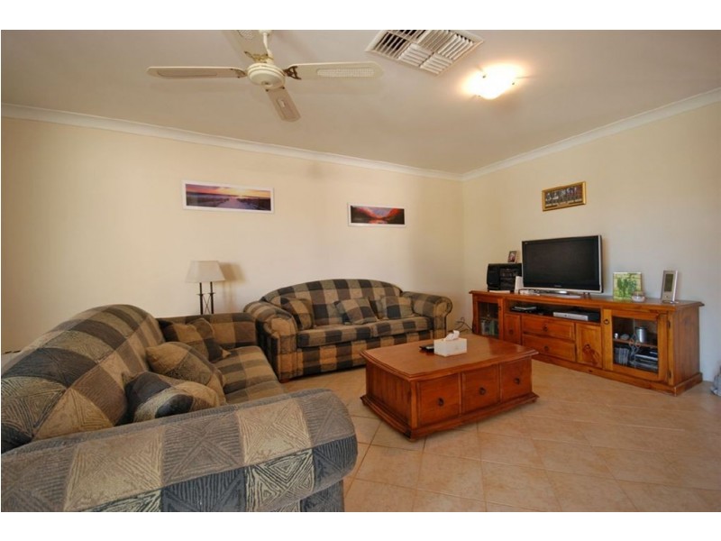 6 Caitup Place, Hillarys WA 6025