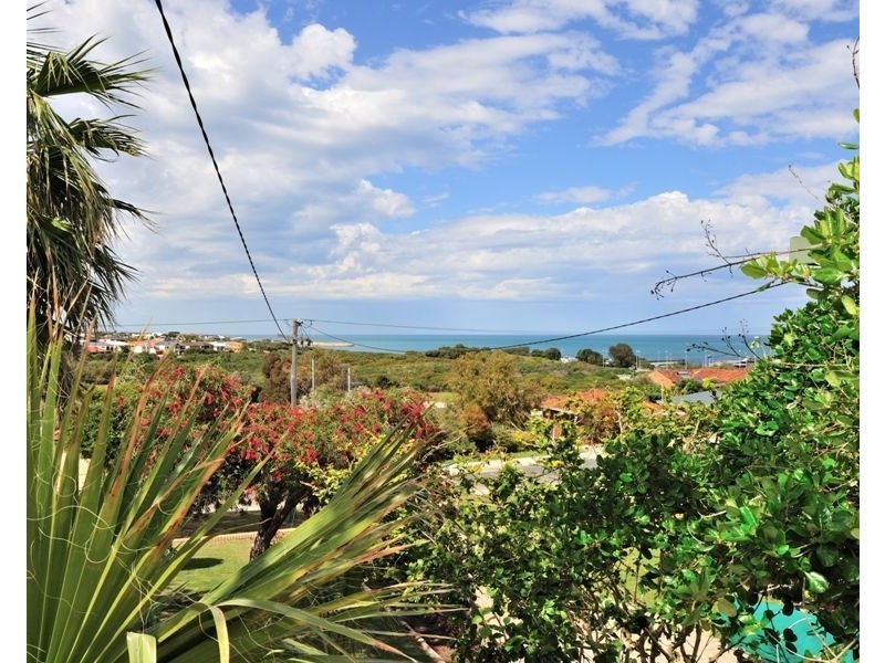 15 Dennis Street, Quinns Rocks WA 6030