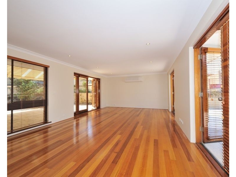 15 Dennis Street, Quinns Rocks WA 6030
