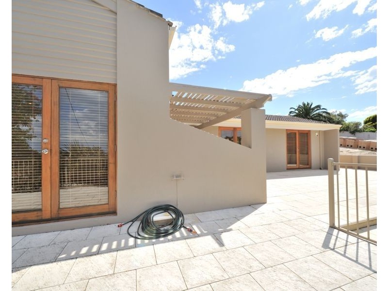 15 Dennis Street, Quinns Rocks WA 6030