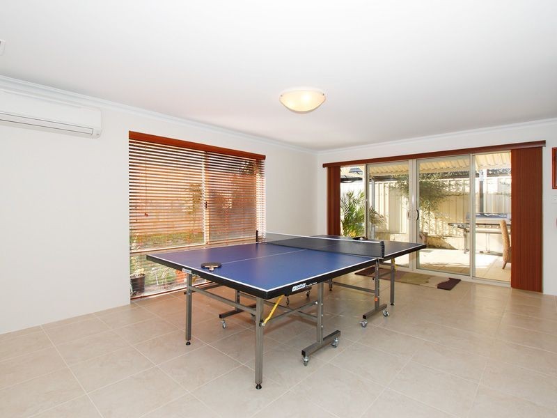 41 Shiralee Bend, Carramar WA 6031