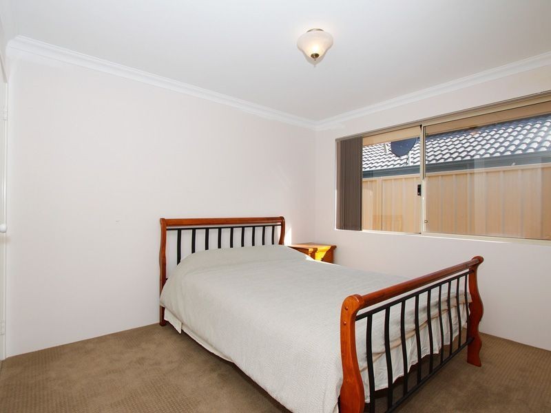 41 Shiralee Bend, Carramar WA 6031