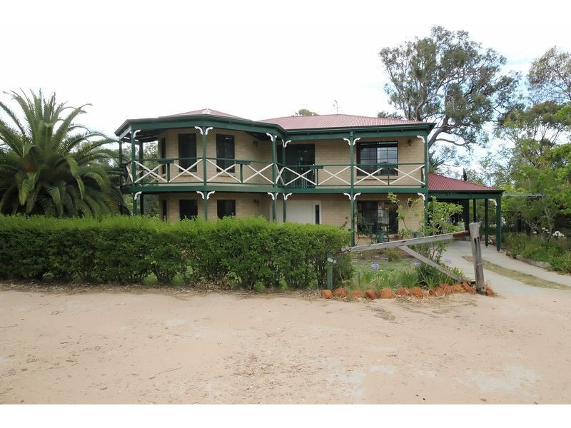 12 Pipidinny Road, Eglinton WA 6034