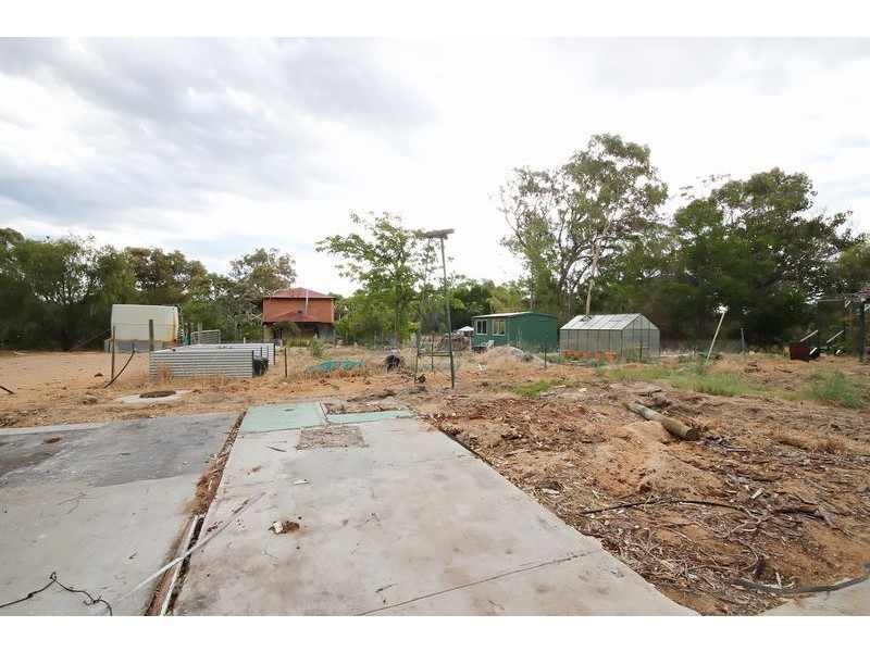 12 Pipidinny Road, Eglinton WA 6034