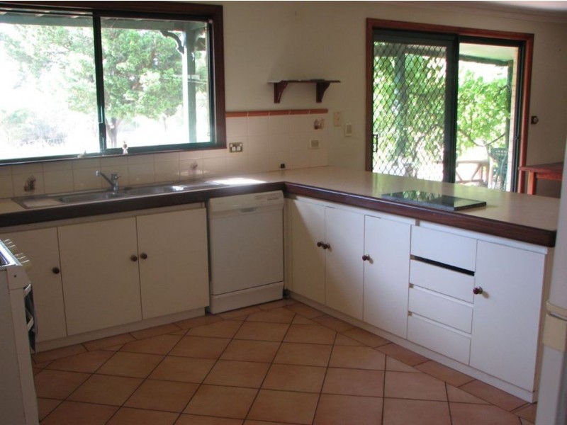 12 Pipidinny Road, Eglinton WA 6034