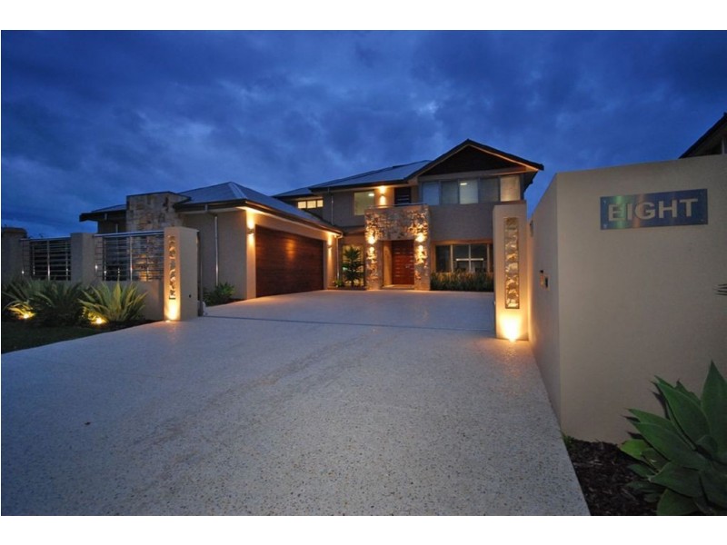 8 Whitewater Lookout, Iluka WA 6028