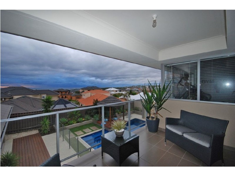 8 Whitewater Lookout, Iluka WA 6028