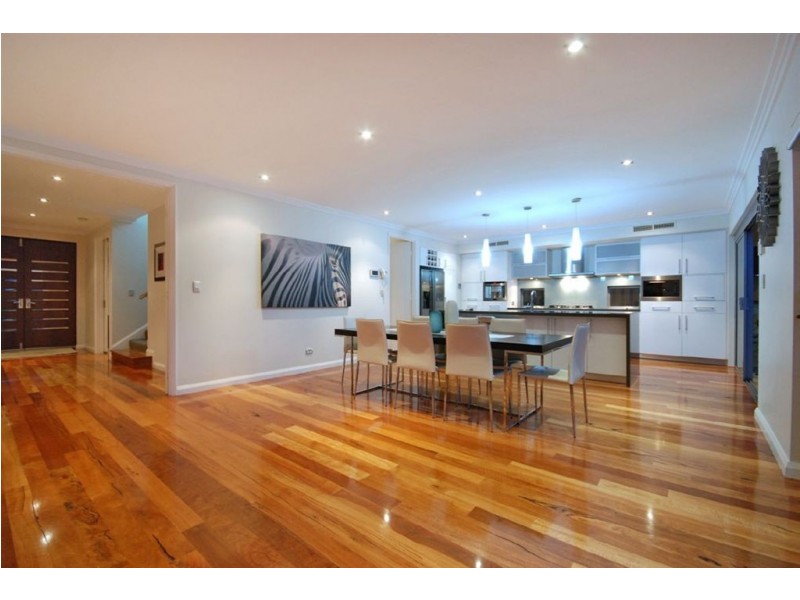 8 Whitewater Lookout, Iluka WA 6028