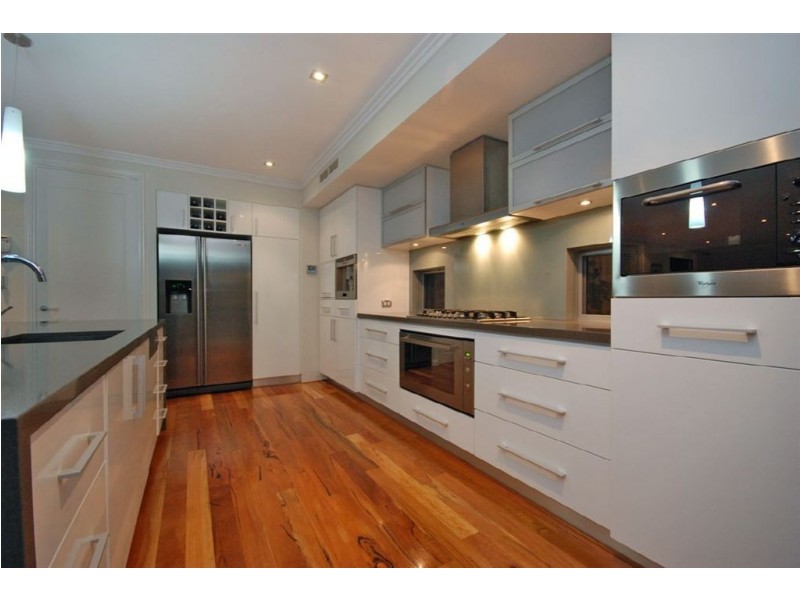 8 Whitewater Lookout, Iluka WA 6028