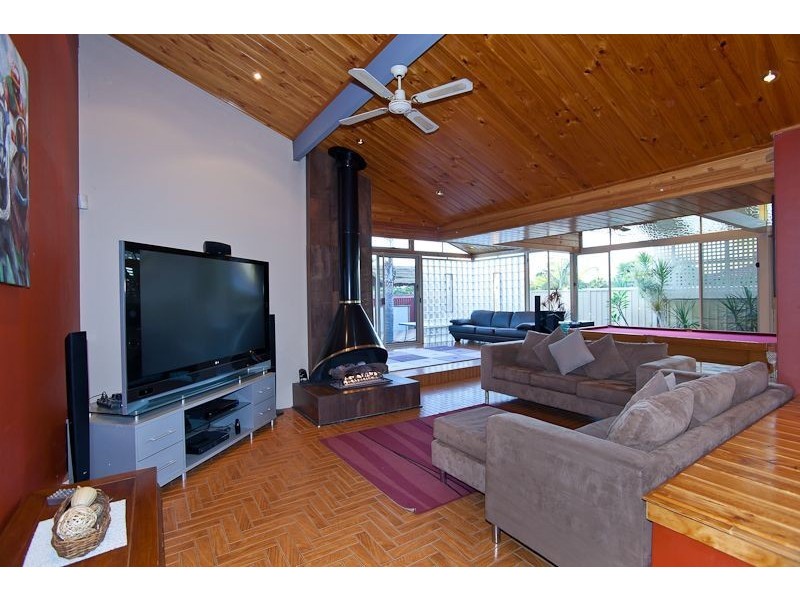 32 Lakevalley Drive, Edgewater WA 6027