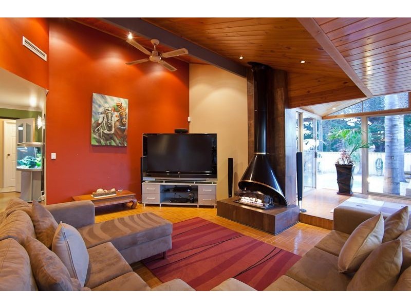 32 Lakevalley Drive, Edgewater WA 6027