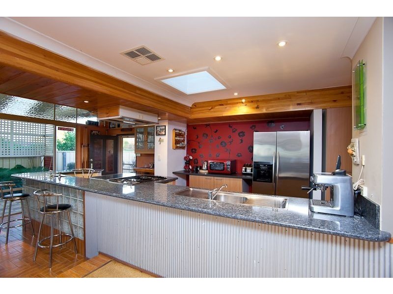 32 Lakevalley Drive, Edgewater WA 6027