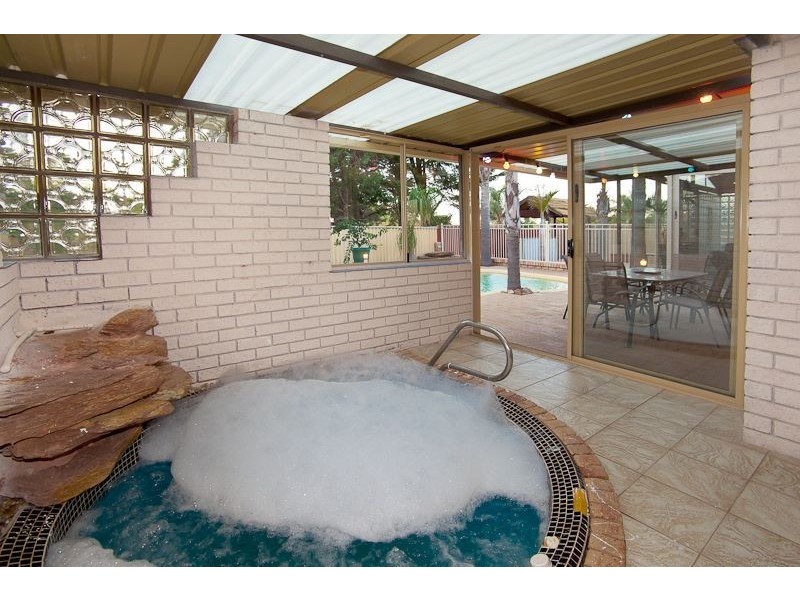 32 Lakevalley Drive, Edgewater WA 6027