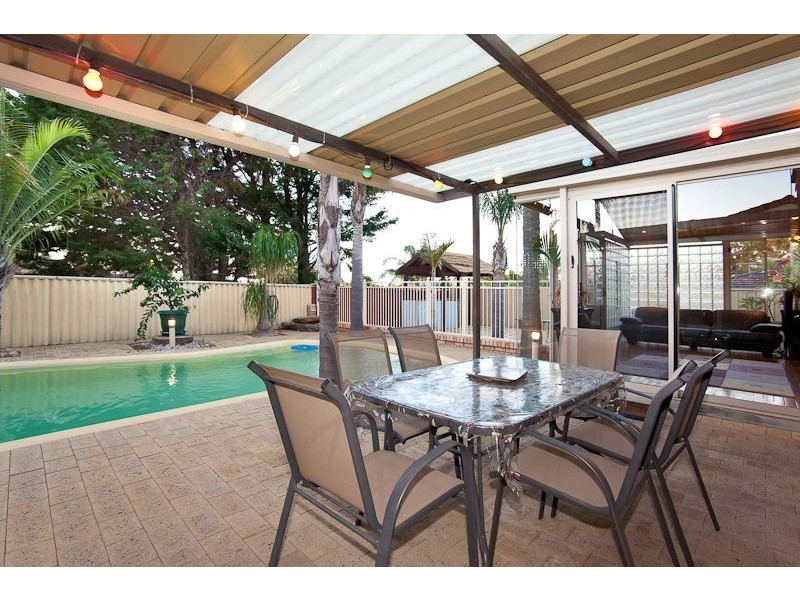 32 Lakevalley Drive, Edgewater WA 6027