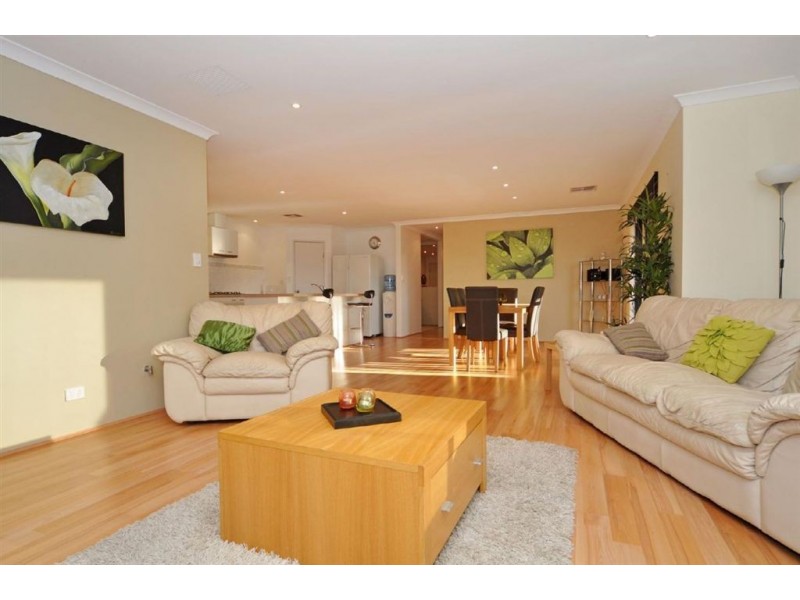 15 Vinciullo Way, Sinagra WA 6065