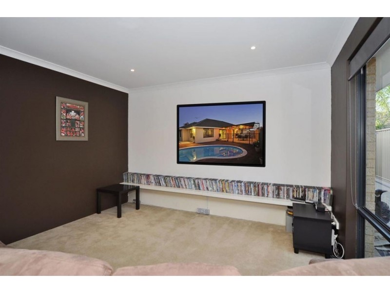 15 Vinciullo Way, Sinagra WA 6065