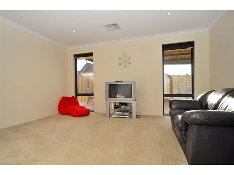 15 Vinciullo Way, Sinagra WA 6065