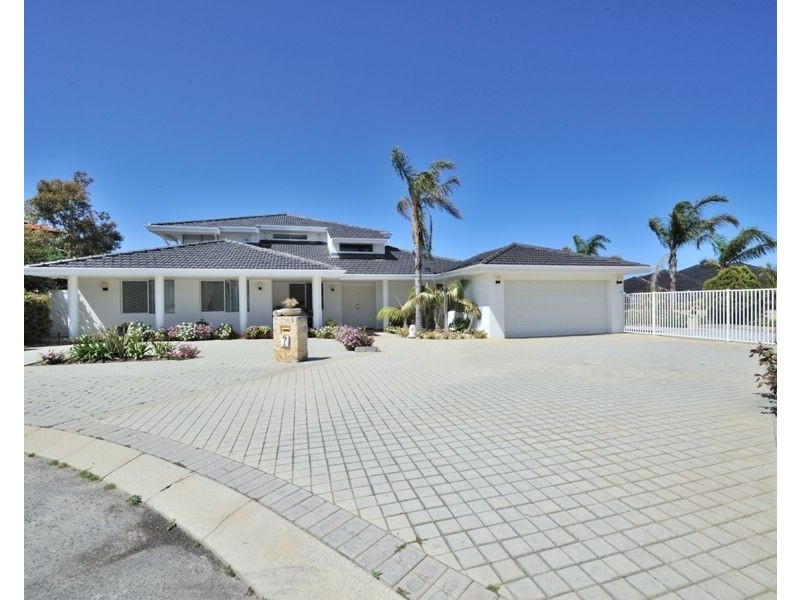 7 Atkin Place, Ocean Reef WA 6027