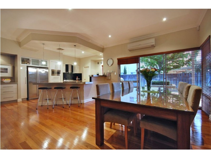 18 Tyneside Grove, Currambine WA 6028