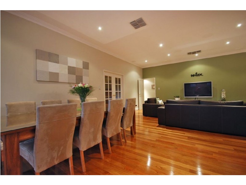 18 Tyneside Grove, Currambine WA 6028