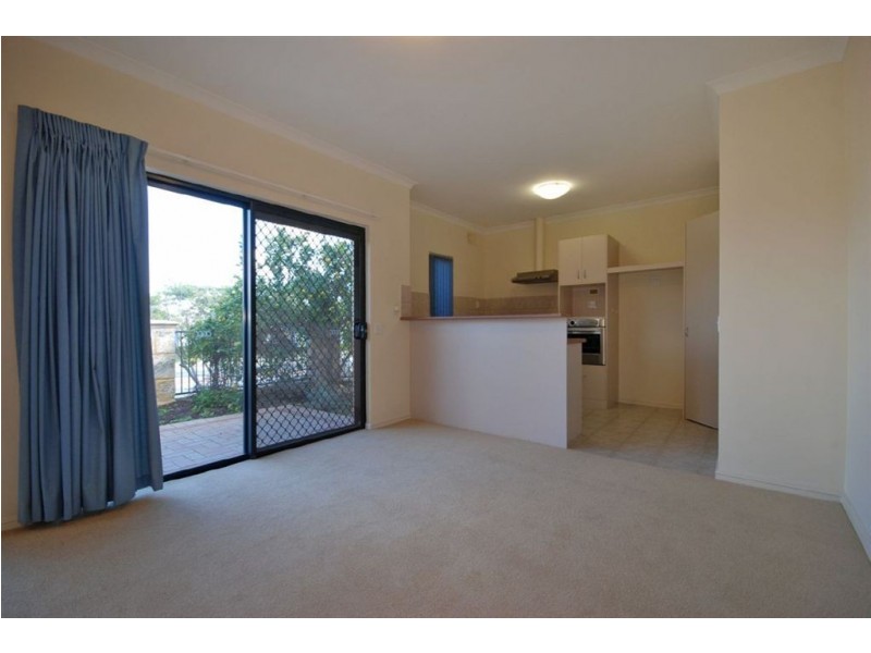 4/86 Ellersdale Avenue, Warwick WA 6024