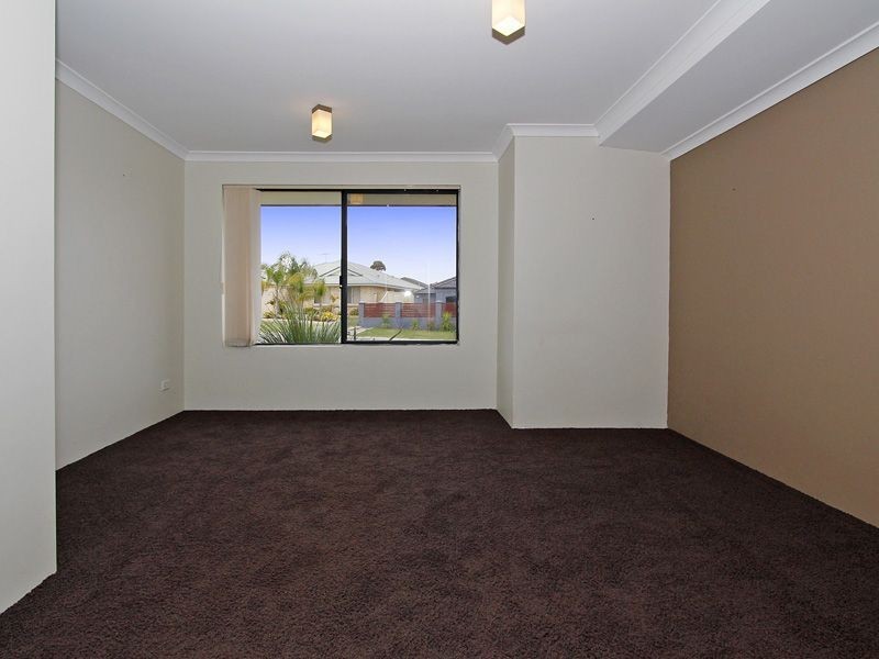 139 St Stephens Crescent, Tapping WA 6065