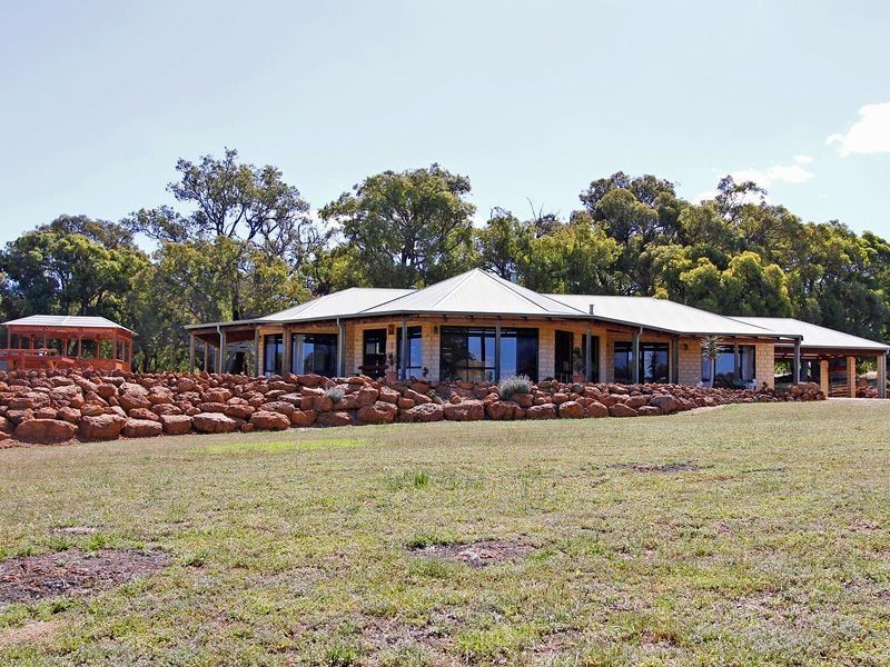 270 Ayrshire Loop, Lower Chittering WA 6084