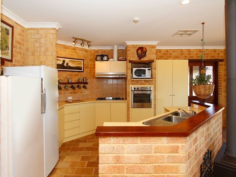 270 Ayrshire Loop, Lower Chittering WA 6084