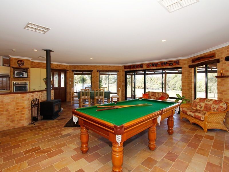 270 Ayrshire Loop, Lower Chittering WA 6084