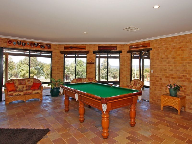 270 Ayrshire Loop, Lower Chittering WA 6084
