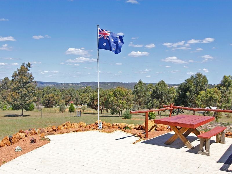 270 Ayrshire Loop, Lower Chittering WA 6084