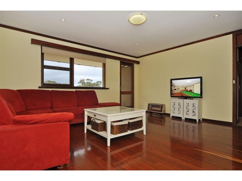 5 Oyster Court, Craigie WA 6025