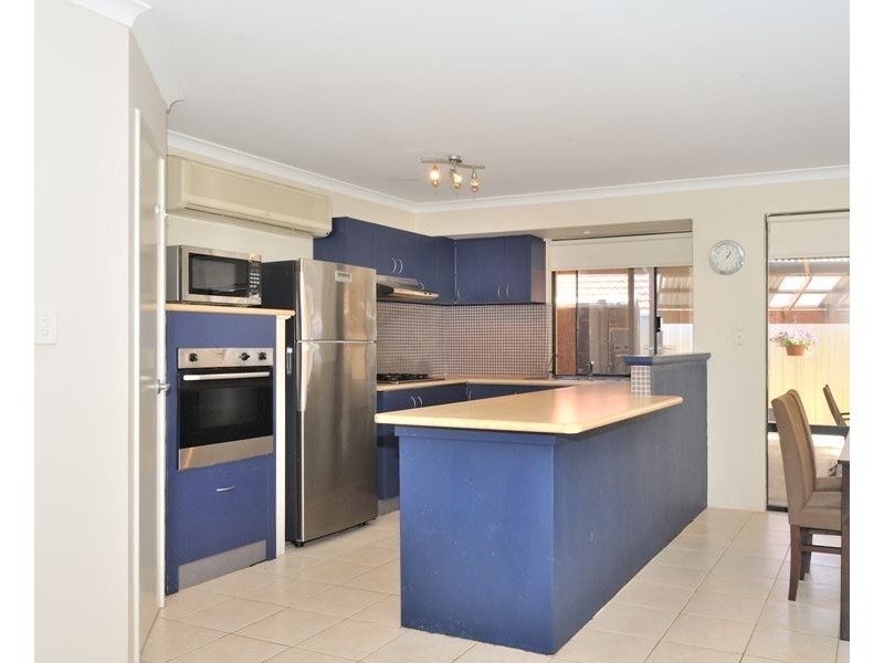 31 Glomach Circuit, Kinross WA 6028