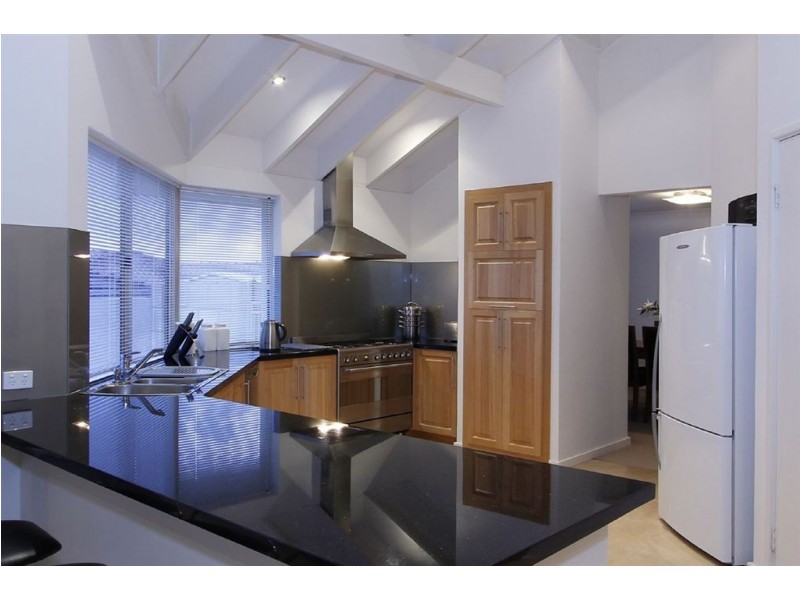 80 Southern Cross Circle, Ocean Reef WA 6027