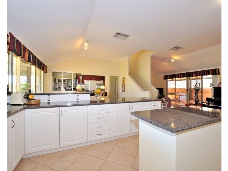 32 Westra Way, Ocean Reef WA 6027