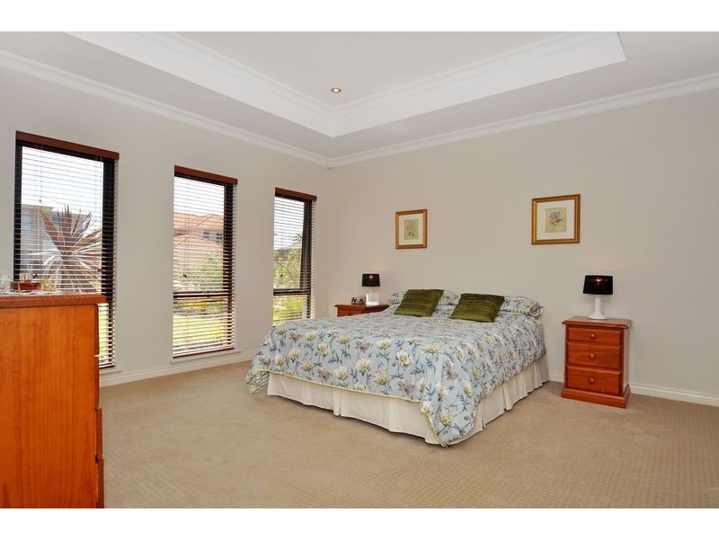 8 Kianga Crescent, Burns Beach WA 6028