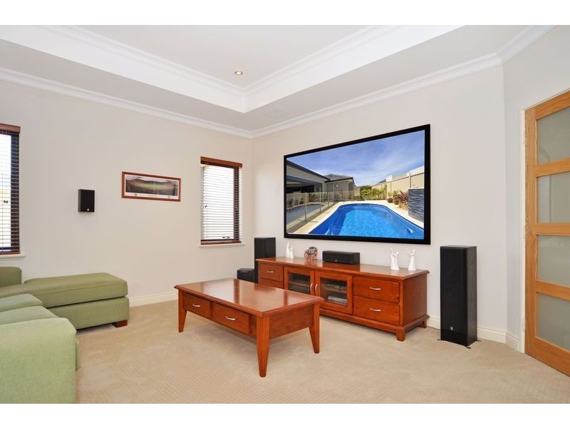 8 Kianga Crescent, Burns Beach WA 6028