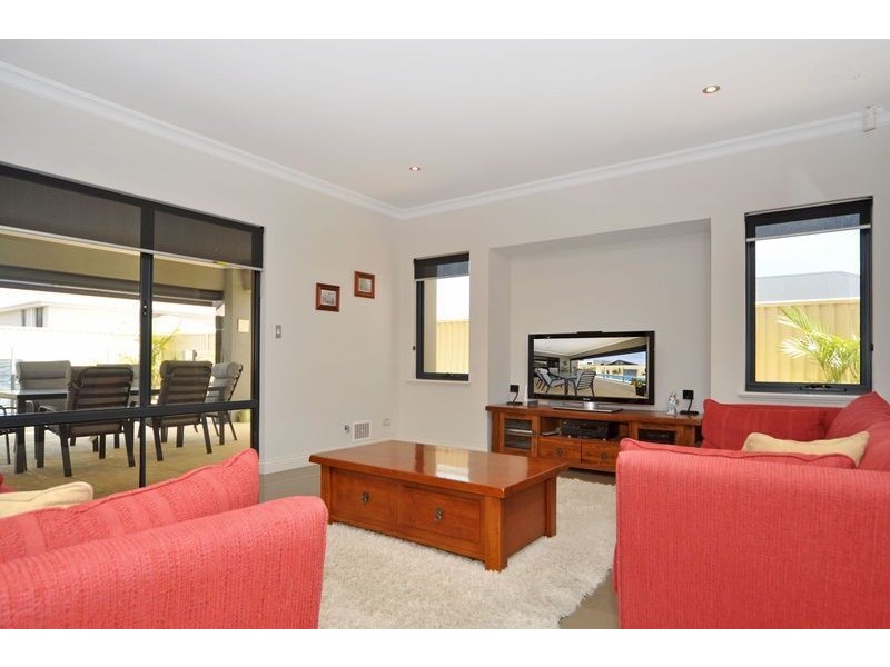 8 Kianga Crescent, Burns Beach WA 6028