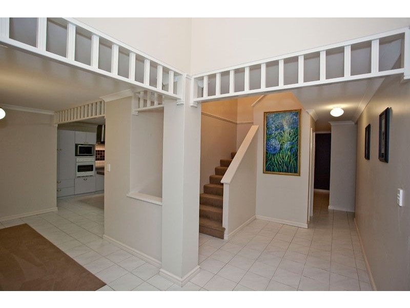 39 Meadowbrook Promenade, Currambine WA 6028