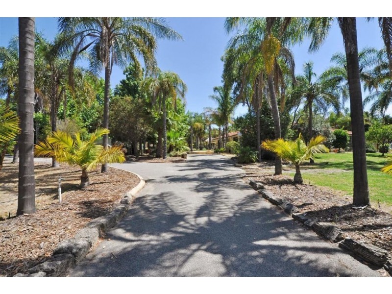 65 Wildflower Drive, Carramar WA 6031