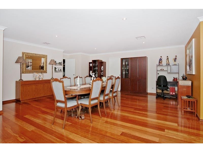 23 Vinciullo Way, Sinagra WA 6065