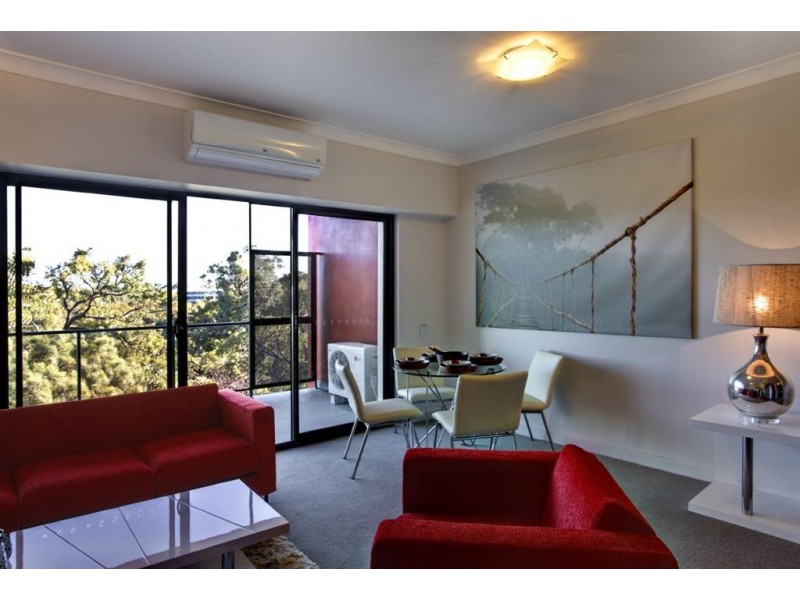 2 Molloy Promenade, Joondalup WA 6027