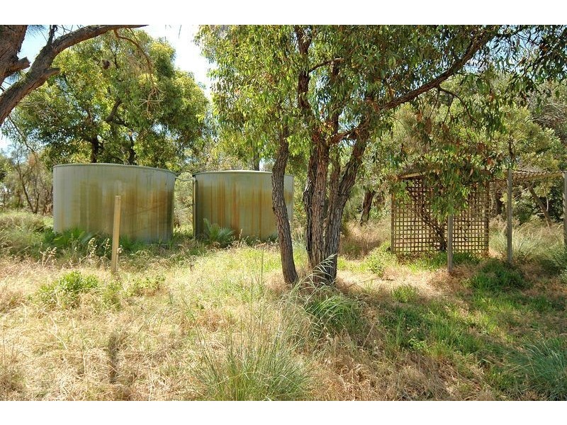 43 Wildflower Crescent, Carramar WA 6031