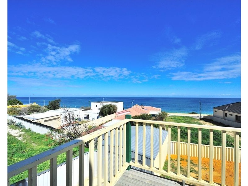 37 Graham Road, Quinns Rocks WA 6030