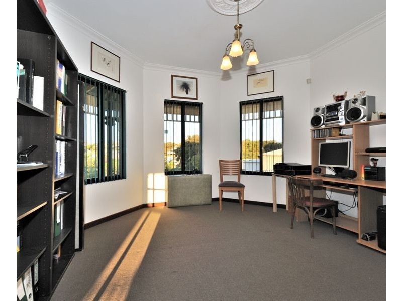 37 Graham Road, Quinns Rocks WA 6030