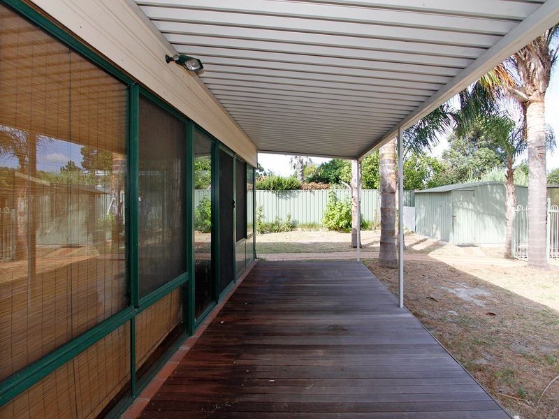 24 Mathews Place, Belmont WA 6104