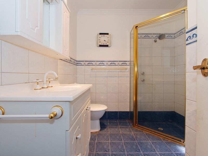 24 Mathews Place, Belmont WA 6104